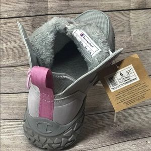 Gary Size 6Y/7.5W tank grid champion hiking boots